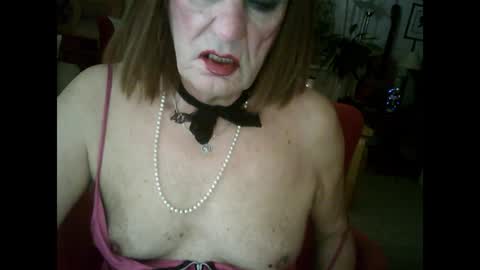 Snapshot of rosa_teevee chatting on 16, 12, 2024 Tina online show from 16, 12, 2024