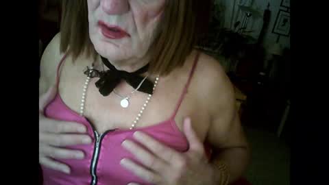 Snapshot of rosa_teevee chatting on 17, 12, 2024 Tina online show from 17, 12, 2024