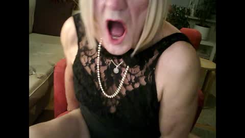 Snapshot of rosa_teevee chatting on 4, 2, 2025 Tina online show from 4, 2, 2025