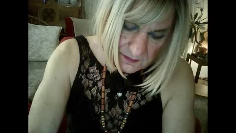 Snapshot of rosa_teevee chatting on 12, 2, 2025 Tina online show from 12, 2, 2025