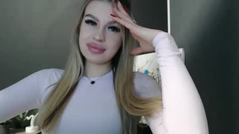 Snapshot of rosaline_ly chatting on 11, 2, 2026 Rosalina online show from 11, 2, 2026