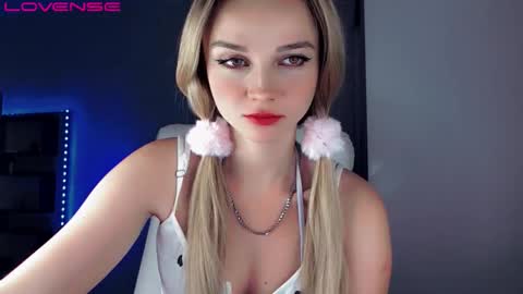 rose__luck online show from 20, 9, 2025