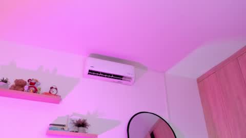 Rose Saenz online show from 7, 4, 2026