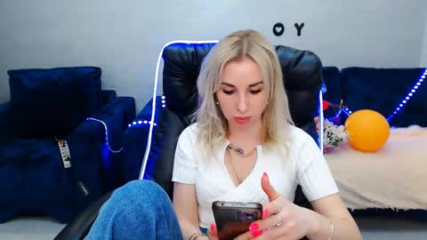 rose  shine online show from 8, 3, 2025