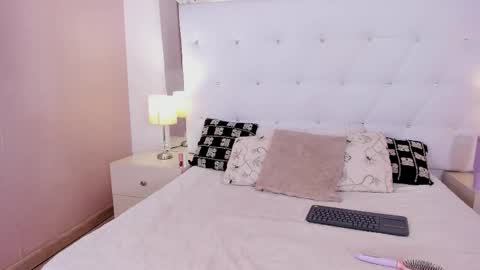 Rose allure online show from 13, 3, 2026