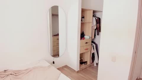 Snapshot of rose_sscott chatting on 16, 11, 2025 Jhoan Alexis online show from 16, 11, 2025