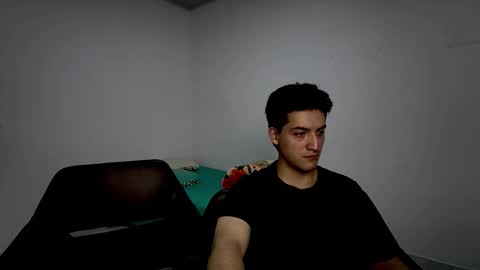 Snapshot of roseandviktor23 chatting on 5, 11, 2025 Rose Sins and Don Viktor online show from 5, 11, 2025