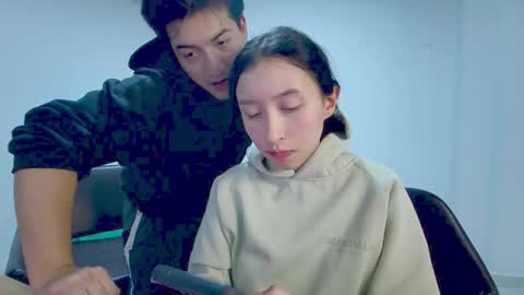 Snapshot of roseandviktor23 chatting on 24, 11, 2025 Rose Sins and Don Viktor online show from 24, 11, 2025