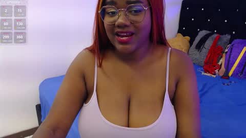Snapshot of rosebeckers7 chatting on 13, 10, 2025 Your girl Rose 6k of followers online show from 13, 10, 2025