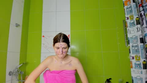 Snapshot of roseblanche2k chatting on 9, 3, 2025 Florin online show from 9, 3, 2025