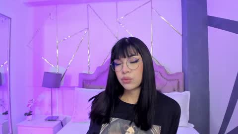 Snapshot of rosecassie chatting on 13, 1, 2025 Rose online show from 13, 1, 2025