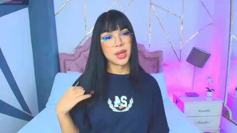 Snapshot of rosecassie chatting on 17, 1, 2025 Rose online show from 17, 1, 2025