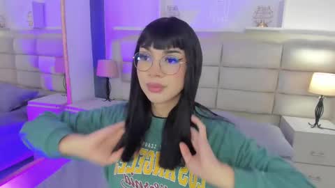 Snapshot of rosecassie chatting on 15, 2, 2025 Rose online show from 15, 2, 2025