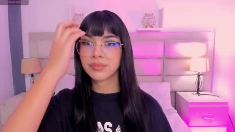 Snapshot of rosecassie chatting on 28, 2, 2025 Rose online show from 28, 2, 2025