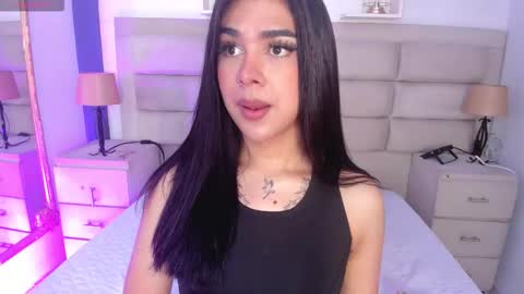 Snapshot of rosecassie chatting on 19, 9, 2025 Rose online show from 19, 9, 2025