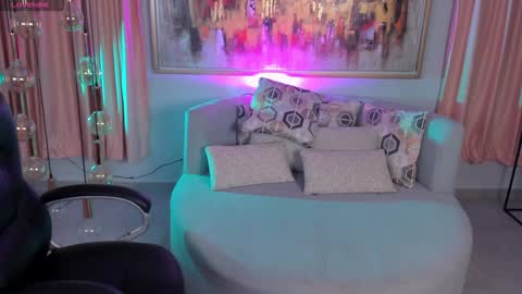 Rose  online show from 28, 1, 2025