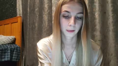 Snapshot of rosehelena chatting on 23, 10, 2025 Helena online show from 23, 10, 2025