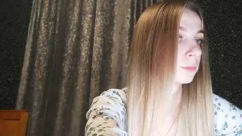 Snapshot of rosehelena chatting on 24, 10, 2025 Helena online show from 24, 10, 2025