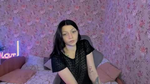 Snapshot of roselolly chatting on 14, 12, 2025 Lola online show from 14, 12, 2025