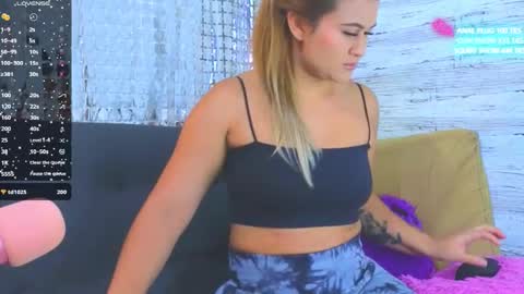 Snapshot of rosemiller01 chatting on 5, 3, 2025 BabyRose online show from 5, 3, 2025