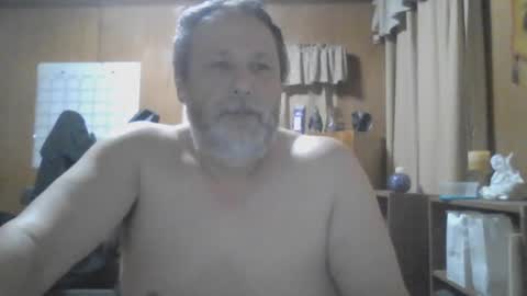 Snapshot of rosepanda chatting on 4, 2, 2025 Lost4gain online show from 4, 2, 2025