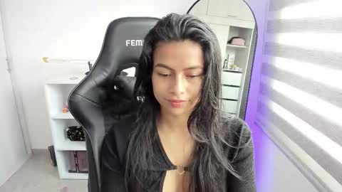Snapshot of roseparis chatting on 20, 10, 2025 Nat online show from 20, 10, 2025