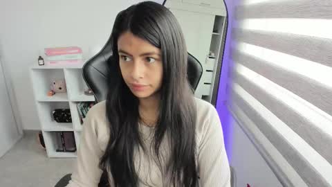 Snapshot of roseparis chatting on 3, 11, 2025 Nat online show from 3, 11, 2025