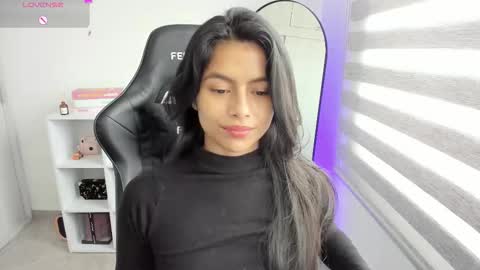 Snapshot of roseparis chatting on 8, 11, 2025 Nat online show from 8, 11, 2025