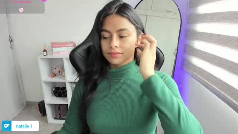 Snapshot of roseparis chatting on 14, 11, 2025 Nat online show from 14, 11, 2025