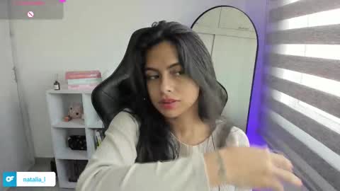 Snapshot of roseparis chatting on 16, 11, 2025 Nat online show from 16, 11, 2025