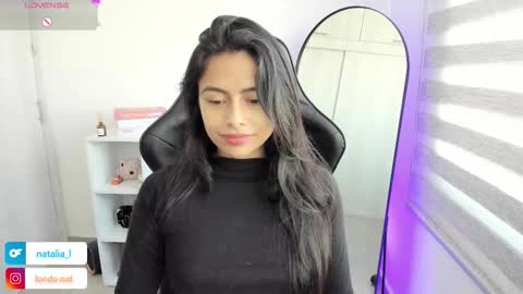 Snapshot of roseparis chatting on 23, 11, 2025 Nat online show from 23, 11, 2025