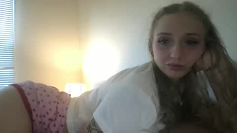 RosePuzzy69 online show from 5, 2, 2026