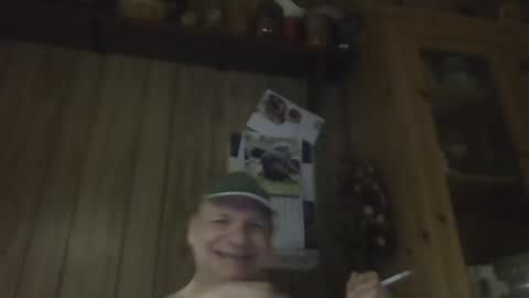 roses2u1958 online show from 18, 12, 2024