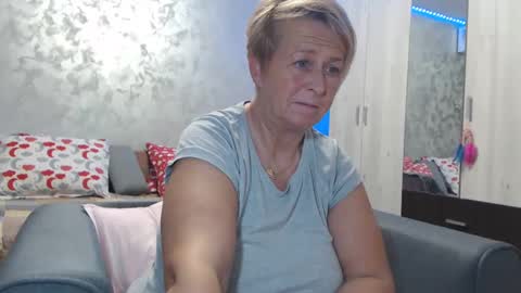 Lovepinklilly online show from 6, 12, 2024
