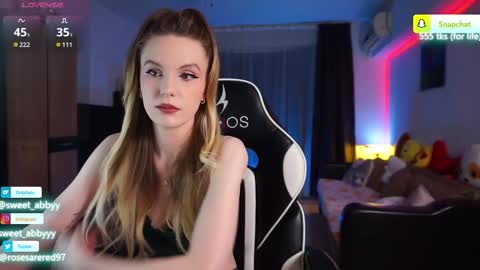 Snapshot of rosesarered97 chatting on 17, 2, 2026 Abbygail online show from 17, 2, 2026