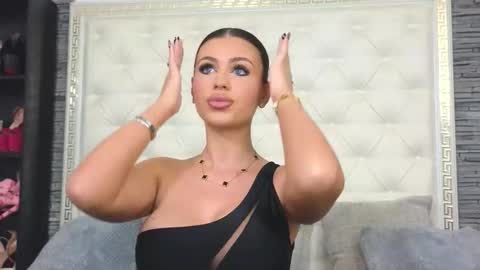 Snapshot of rosevanessa chatting on 14, 10, 2025 Gabriela online show from 14, 10, 2025