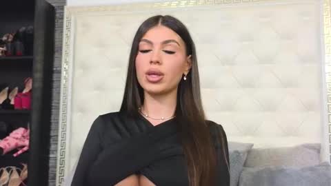 Snapshot of rosevanessa chatting on 20, 10, 2025 Gabriela online show from 20, 10, 2025