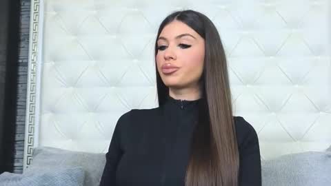 Snapshot of rosevanessa chatting on 13, 11, 2025 Gabriela online show from 13, 11, 2025