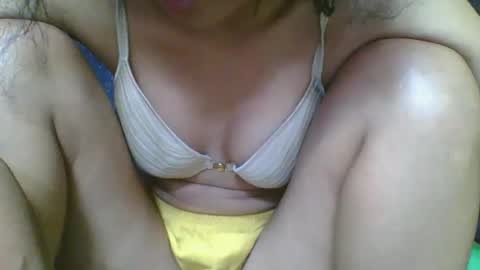 Snapshot of rosia685234 chatting on 1, 3, 2026 rosia685234 online show from 1, 3, 2026