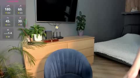 Snapshot of rosie_gracefulness_ chatting on 28, 9, 2025 Rose - online show from 28, 9, 2025