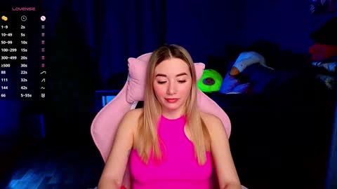 Snapshot of rosie_mac chatting on 3, 3, 2026 Rosie online show from 3, 3, 2026