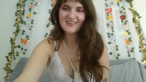 Snapshot of rosie_woods chatting on 9, 10, 2025 rosie_woods online show from 9, 10, 2025