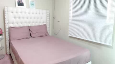 rosiehw online show from 5, 3, 2025