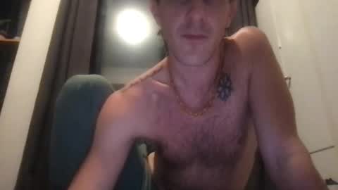 Snapshot of rosscollab chatting on 11, 11, 2025 RossCollab online show from 11, 11, 2025