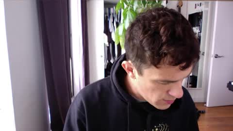 Snapshot of rosscollab chatting on 23, 2, 2026 RossCollab online show from 23, 2, 2026