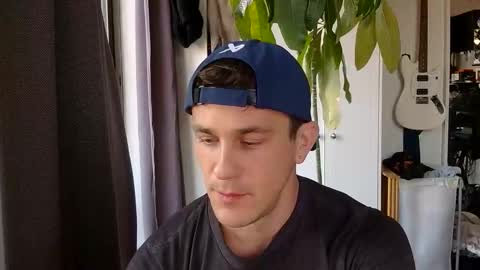 Snapshot of rosscollab chatting on 28, 2, 2026 RossCollab online show from 28, 2, 2026