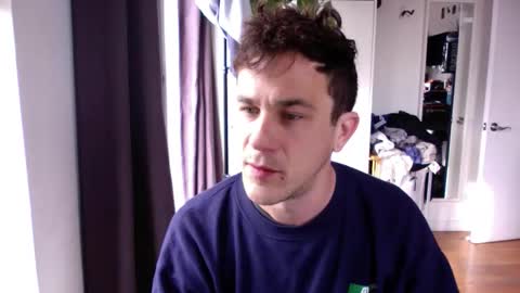 Snapshot of rosscollab chatting on 4, 3, 2026 RossCollab online show from 4, 3, 2026