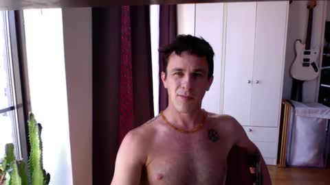 Snapshot of rosscollab chatting on 26, 3, 2026 RossCollab online show from 26, 3, 2026