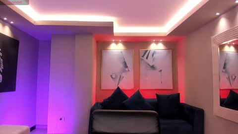 Snapshot of rossierhoades chatting on 2, 2, 2025 Rossie Rhoades online show from 2, 2, 2025