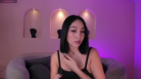 Snapshot of rossierhoades chatting on 15, 2, 2025 Rossie Rhoades online show from 15, 2, 2025